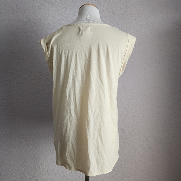 Levi's top - Picture 6 of 8